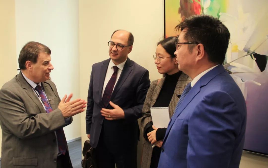 全球技術(shù)領(lǐng)先的德國沸石微粉企業(yè)DMT公司總裁再次到訪國投盛世-國投盛世