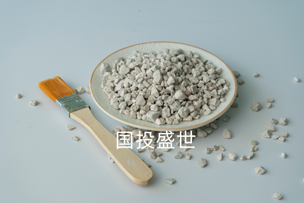 國投盛世,飼料級(jí)沸石的吸附作用