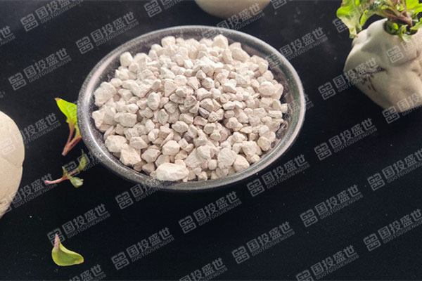 用天然沸石做的貓砂有什么優(yōu)勢？